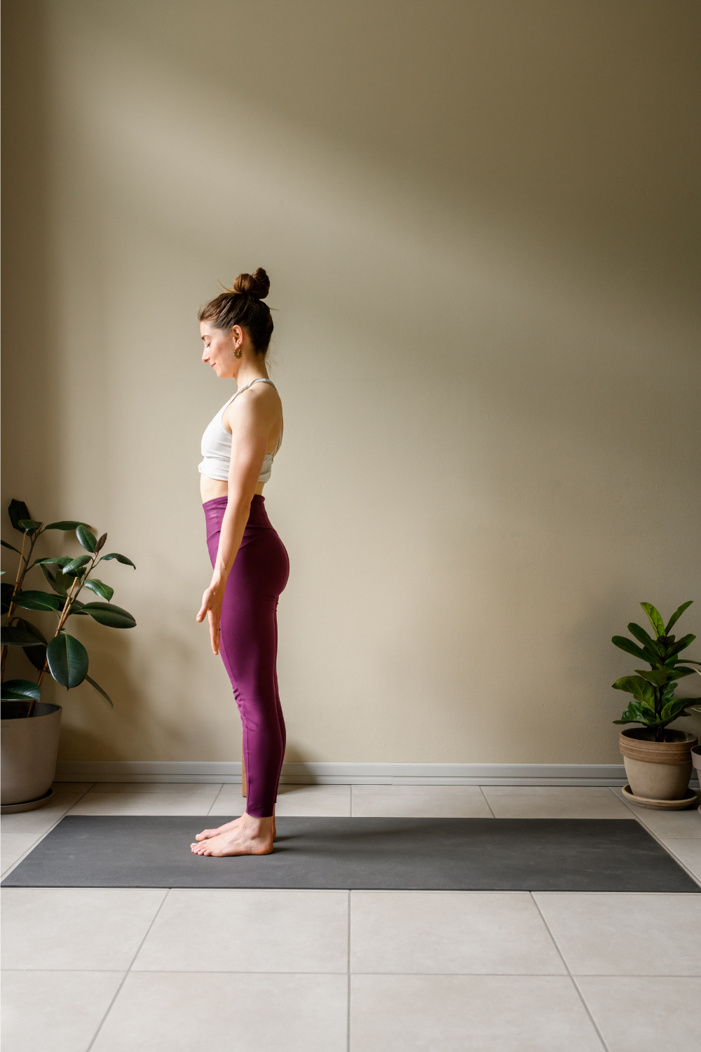 Pacific Yoga & Fitness, online yoga instructor, shares 9 Physical Benefits Of Yoga.