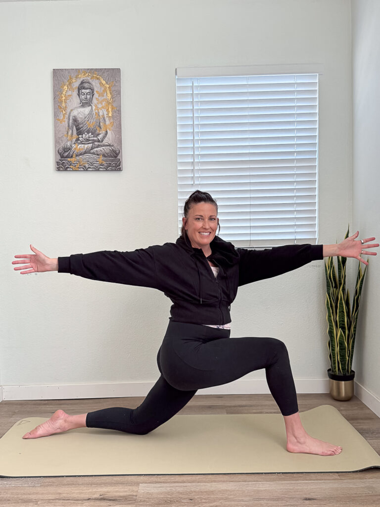 Pacific Yoga & Fitness, online yoga instructor, shares Yoga For Low Back Pain. Low Lunge With A Twist