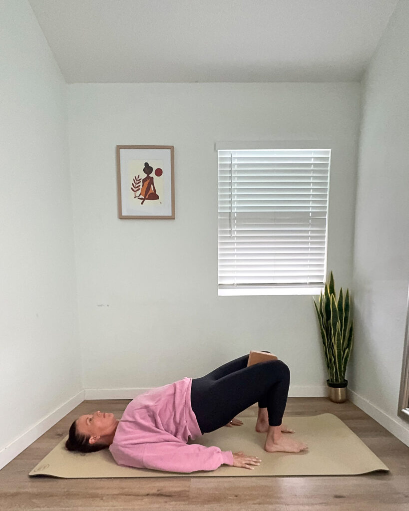 Pacific Yoga & Fitness, online yoga instructor, shares Yoga For Strong Knees: Poses To Build Stability And Prevent Injury