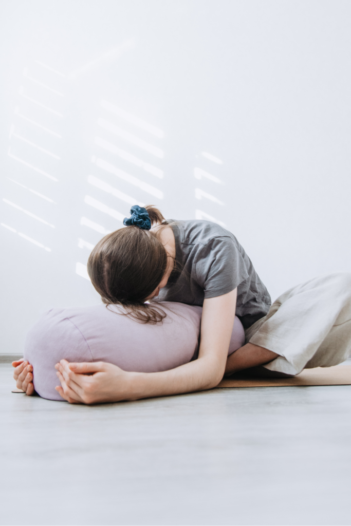 Pacific Yoga & Fitness, online yoga instructor, shares Winter Yoga Wellness.